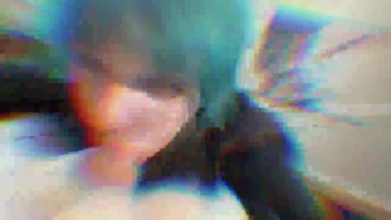 Emo Girl Uses Her Self To The Max 01