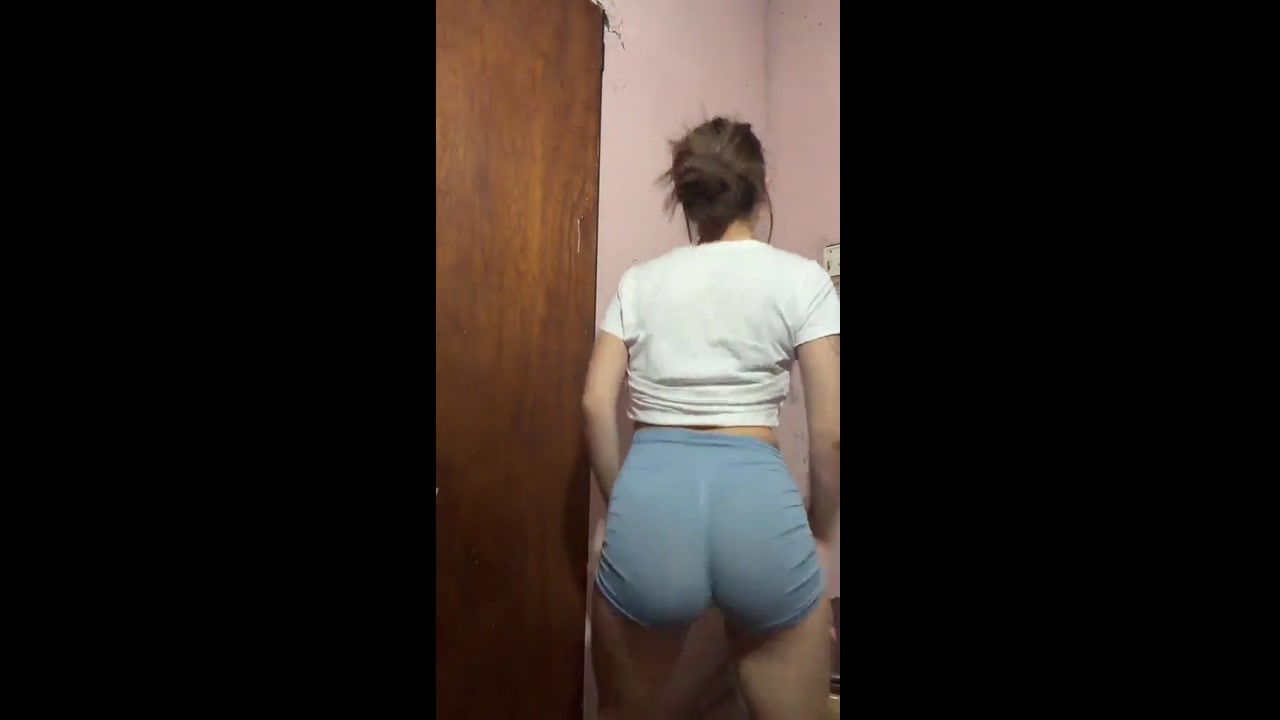 Novinha nerd foi vazada perdendo virgindade do cuzinho anal amador vazou branquinha cavala vazados 02