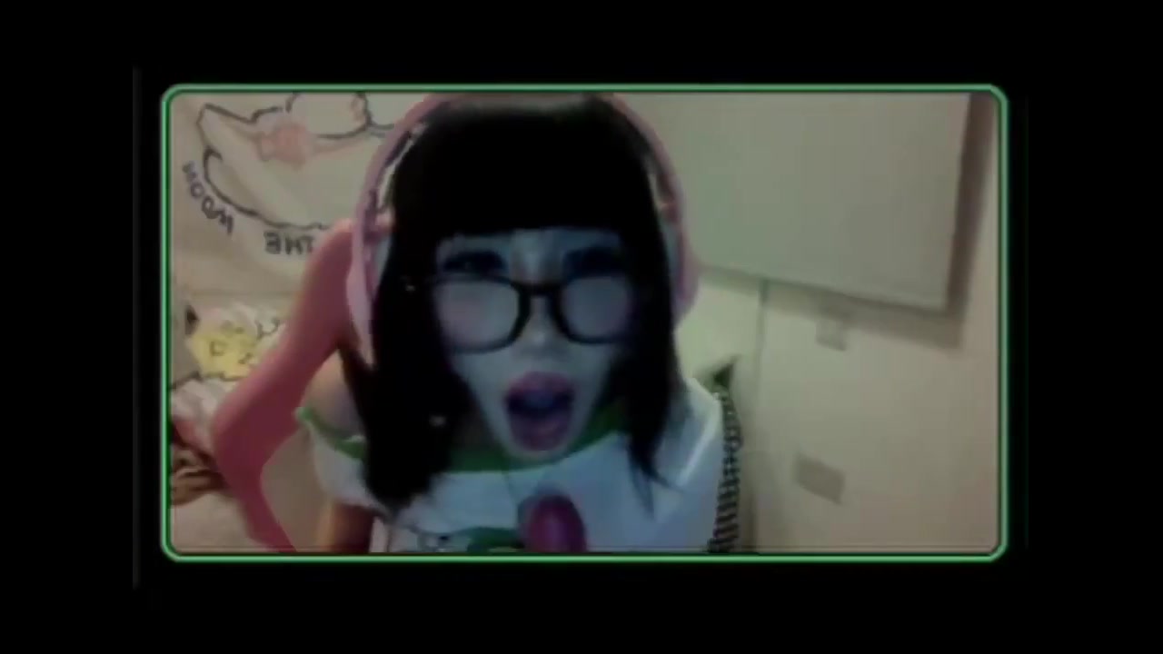 Asian Teen Sucks Dildo For Her Discord Server 02