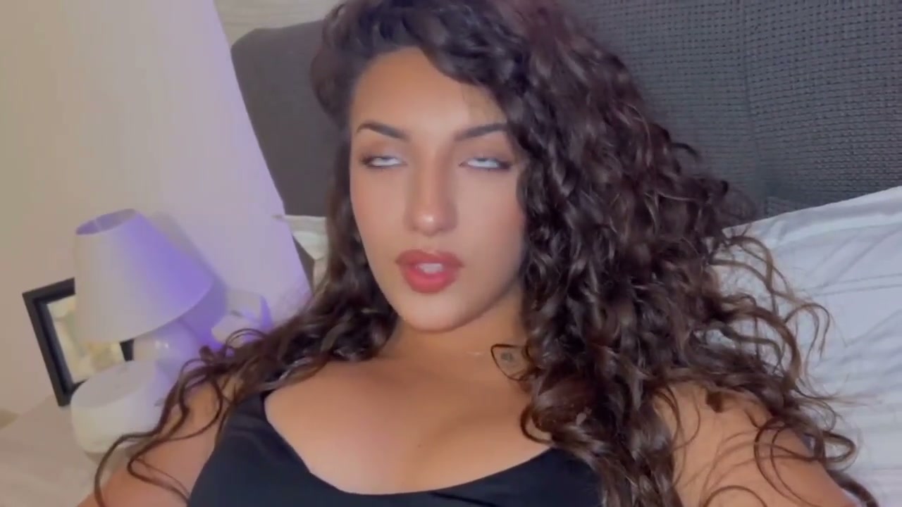 Stunning Romanian teen slut Andreea 01
