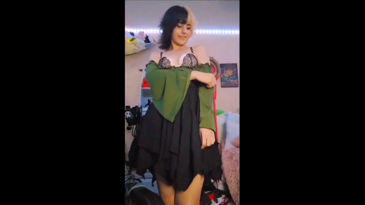 Tall egirl cosplayer Nat is such a tease 01