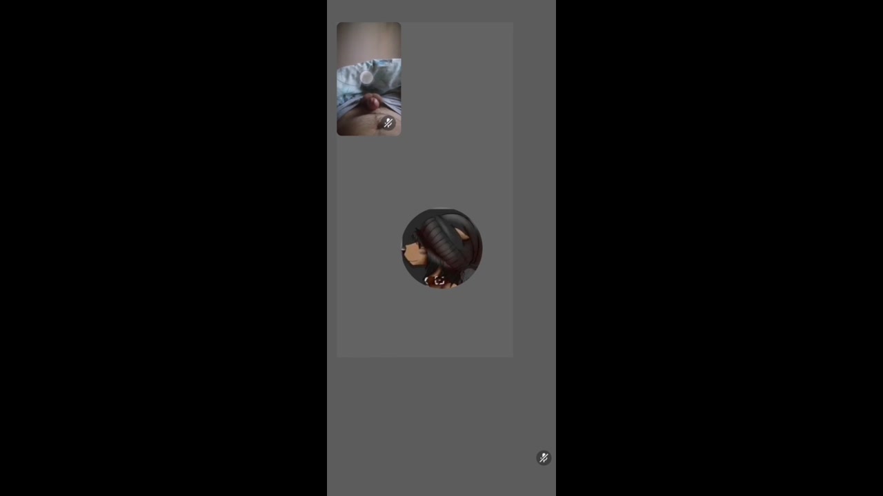Showing off to a friend on Discord 01