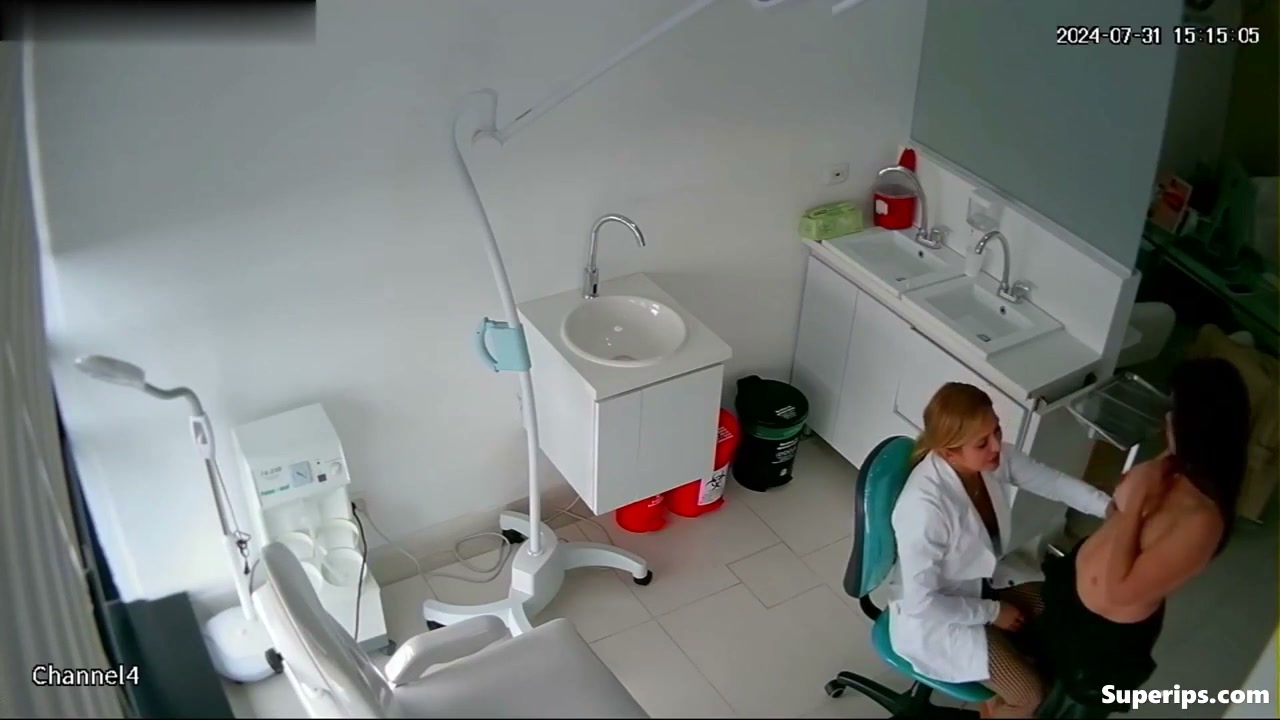 IPCAM German lesbian doctor gropes her patient 01