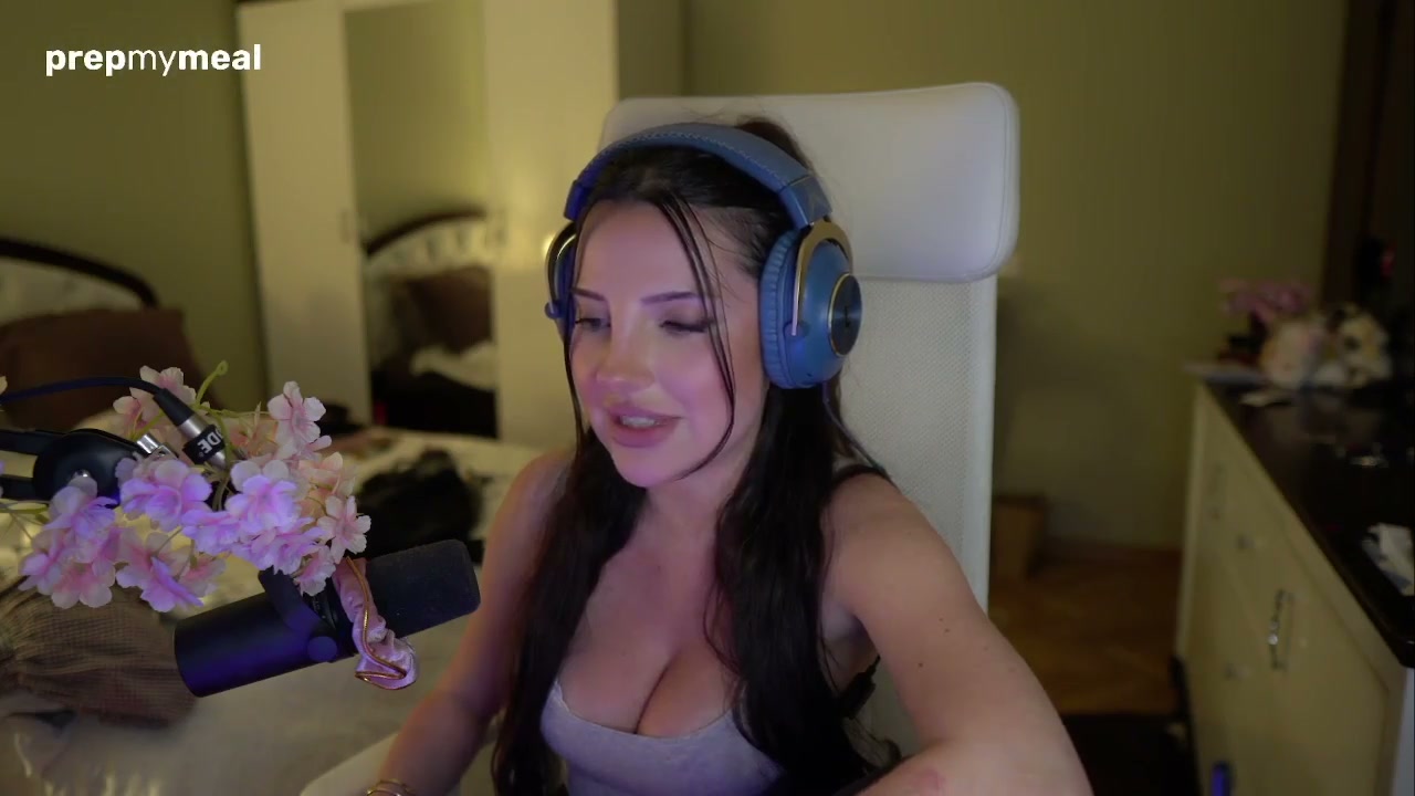 German Twitch Streamer 01