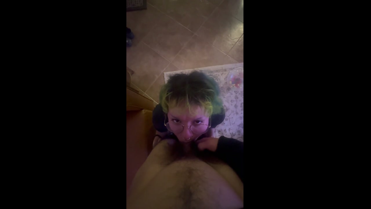 Sexy Emo Green Hair Slut sucks and fucks 04