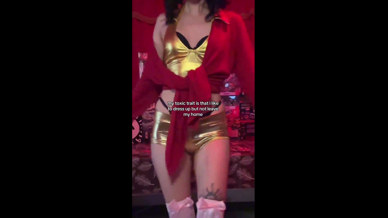 Emo tik tok egirl is a squirter 01