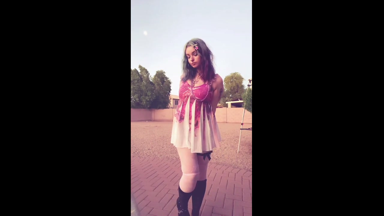 Molttingbutterly 01