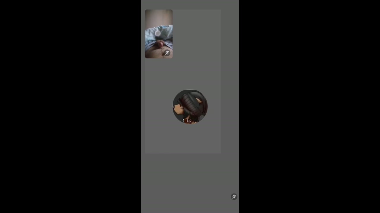 Showing off to a friend on Discord 01